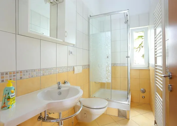 Apartament By The Sea Arbanija, Ciovo - 19576 Trogir